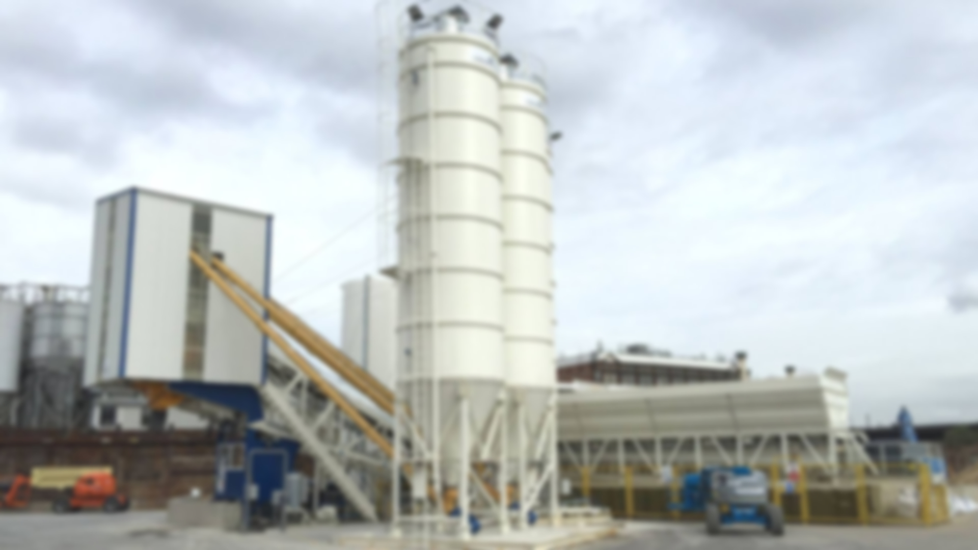 Mobile 120 Concrete Batching Plant